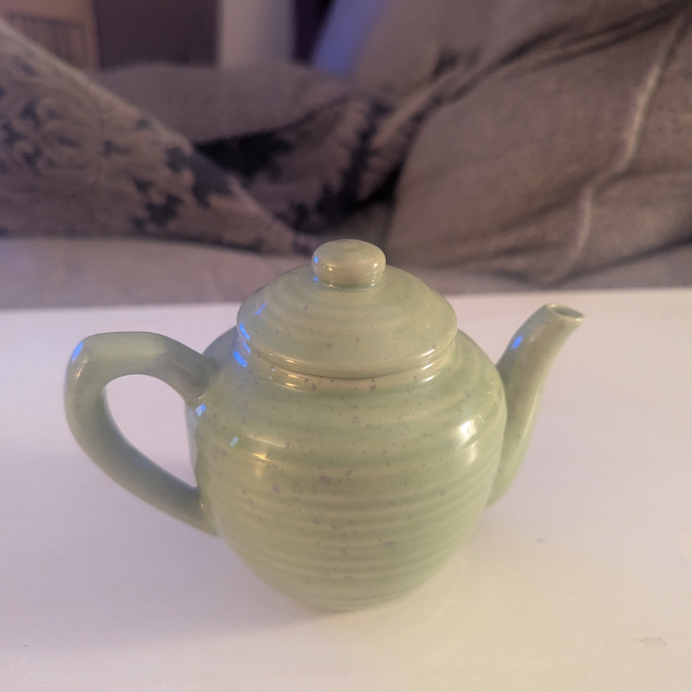 Small Tea Pot Country Living Dry Goods Green Speckled Collectible 3" Tall